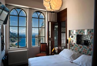 La Moresca has Balcony rooms