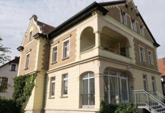 Ferienwohnung am Kurpark mit Gradierwerk Solestadt allows 18 year olds to book a room