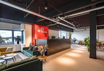 City Trip Hostels Zaandam-Amsterdam allows 18 year olds to book a room