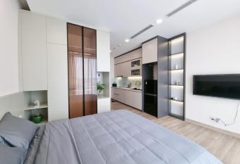 Sheron Ecopark has Balcony rooms