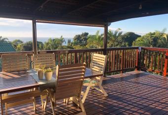 Log Cabin By The Beach has Balcony rooms