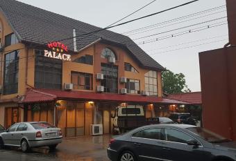 Hotel Palace has Balcony rooms