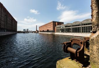 Titanic Hotel Liverpool allows 18 year olds to book a room