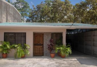 Do  a Hilda Apartment, La Fortuna allows 18 year olds to book a room