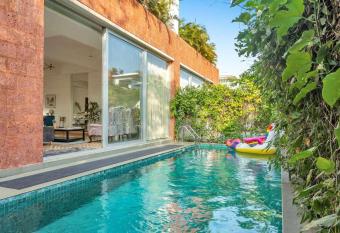 Redhomex Beachcomber has Balcony rooms