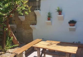 La casa di nonna Laura allows 18 year olds to book a room