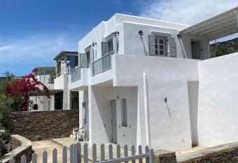 Anna Maria -Guesthouse has Balcony rooms