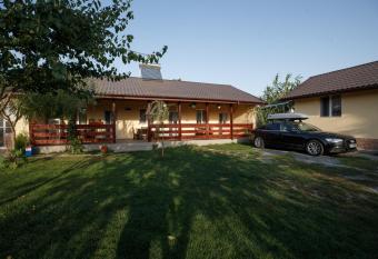 Casa Badea has Balcony rooms