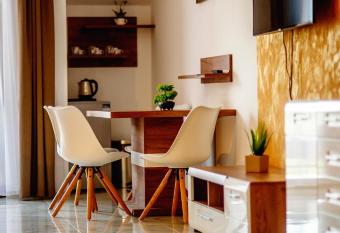 Penzi  n Modr   ryba has Balcony rooms