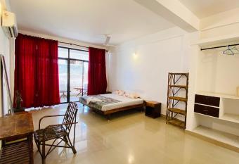 Al Packbag premium beach hotel has Balcony rooms