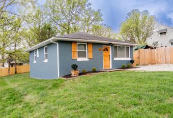 Camp Taylor Cutie - Fair Expo, Derby, YUM has Balcony rooms