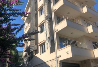 Apartments Rafailovi   Ljubo has Balcony rooms