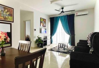 Alanis Suite Deluxe With Balcony @ KLIA City has Balcony rooms