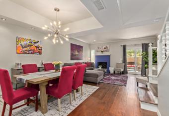 Resort Style Living In Phoenix's Most Exclusive Gated Community! has rooms with a private hot tub