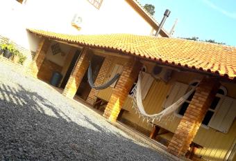 Casa R  stica na Guarda do Emba   allows 18 year olds to book a room