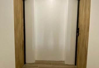 Appartements proches Disney et Paris allows 18 year olds to book a room