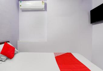 OYO Flagship Hotel Friends Inn allows 18 year olds to book a room