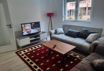 Apartment Dastidi has Balcony rooms