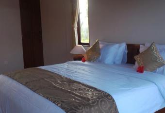 Villa Kemuning has Balcony rooms