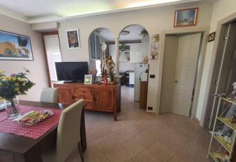 Appartamento Vinovo Centro allows 18 year olds to book a room