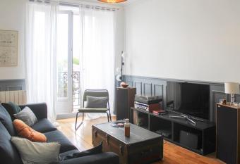 Charming cocoon in the historic center has Balcony rooms