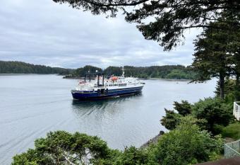The State Room - Cliffside, Ocean Views has Balcony rooms