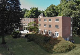 Fletcher Hotel-Restaurant Paasberg has Balcony rooms