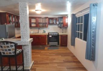 Pinnocks Peak has Balcony rooms