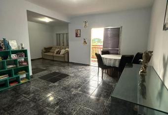 Cobertura a 10minutos da Aduana do Paraguai has Balcony rooms