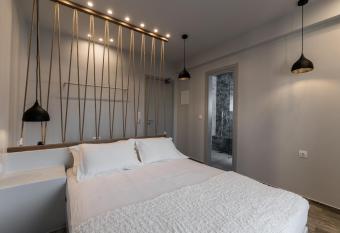 Ios Fantasy allows 18 year olds to book a room