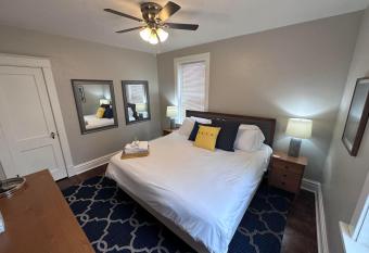 South City Comfort and Luxury has Balcony rooms