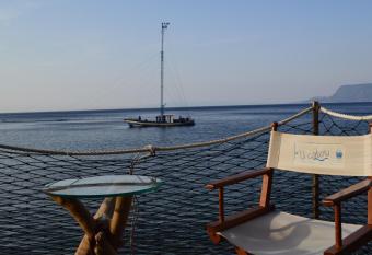 U Catoiu has Balcony rooms