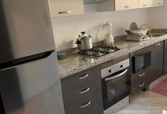 Le beau voyageur has Balcony rooms