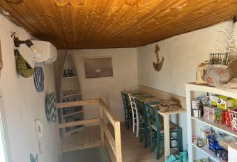 Casa Zara has Balcony rooms