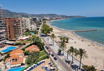 Apartamento de 1 habitaci  n frente al mar y con piscina has Balcony rooms