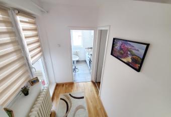Aurora Apartman has Balcony rooms