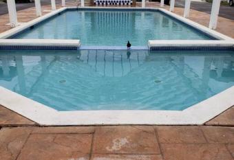 Sky Bahamas Villa has Balcony rooms