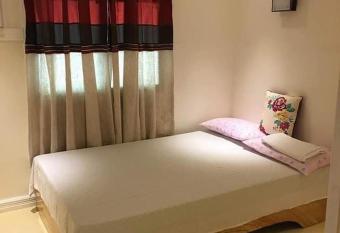 RJ Travellers Inn has Balcony rooms