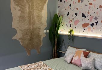                                                              allows 18 year olds to book a room