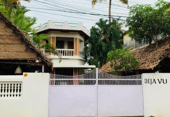 DEJA Vu has Smoking/Balcony rooms