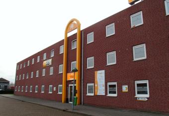 Premiere Classe Hotel Breda allows 18 year olds to book a room