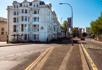 YHA Brighton allows 18 year olds to book a room