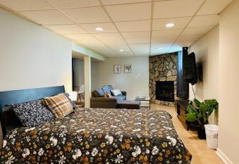 Campu   s Basement Studio w/ private entrance allows 18 year olds to book a room