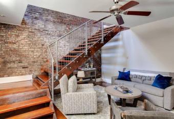 Rustic Chic in Great Location Nulu allows 18 year olds to book a room