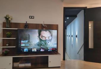 Appartement Id  al : Proximit  , Confort et   l  gance has Balcony rooms