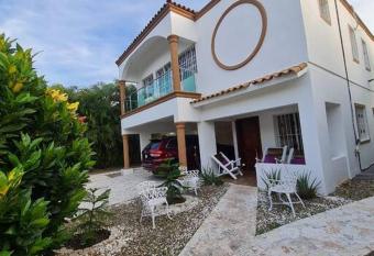 Villa Rentopia #7 Sosua RD has Balcony rooms