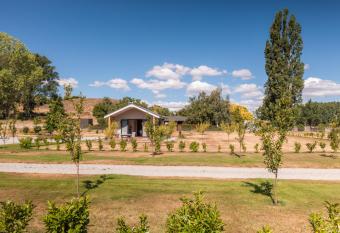 The Cottage - Springvale allows 18 year olds to book a room