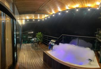 San Simon Glamping allows 18 year olds to book a room