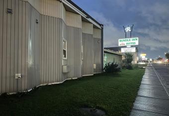 Rundle Inn and Suites allows 18 year olds to book a room