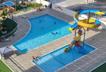 Hermoso apartamento con piscina ubicado cerca a los principales centros comerciales allows 18 year olds to book a room